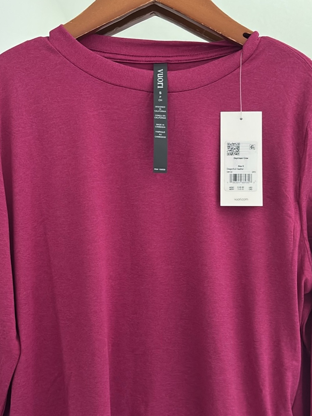 Vuori Long Sleeve Crew Top in Plum Pink